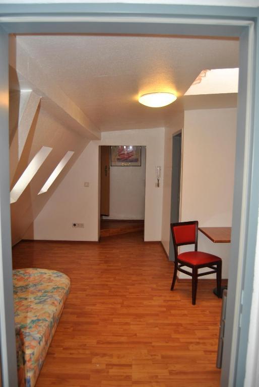 ケルノテル ホステル アパート ＆ スイート ケルン 部屋 写真